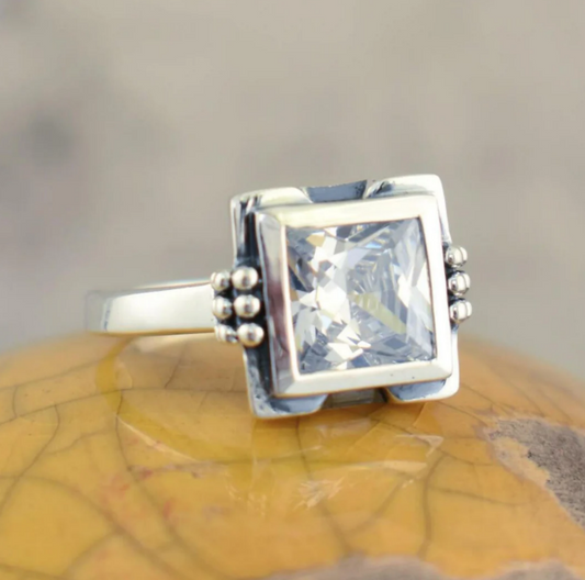 Vintage Inlaid Square Glass Ring